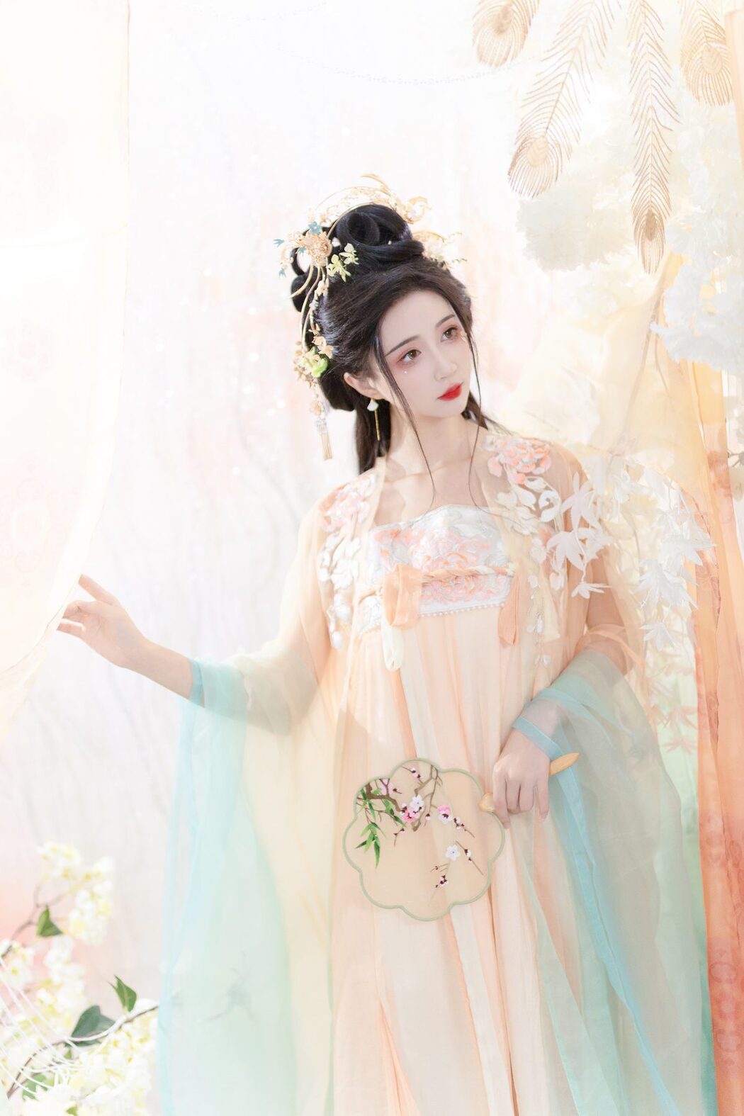 YiTuYu艺图语 Vol.5606 Qi Luo Sheng De Xiao Su Su