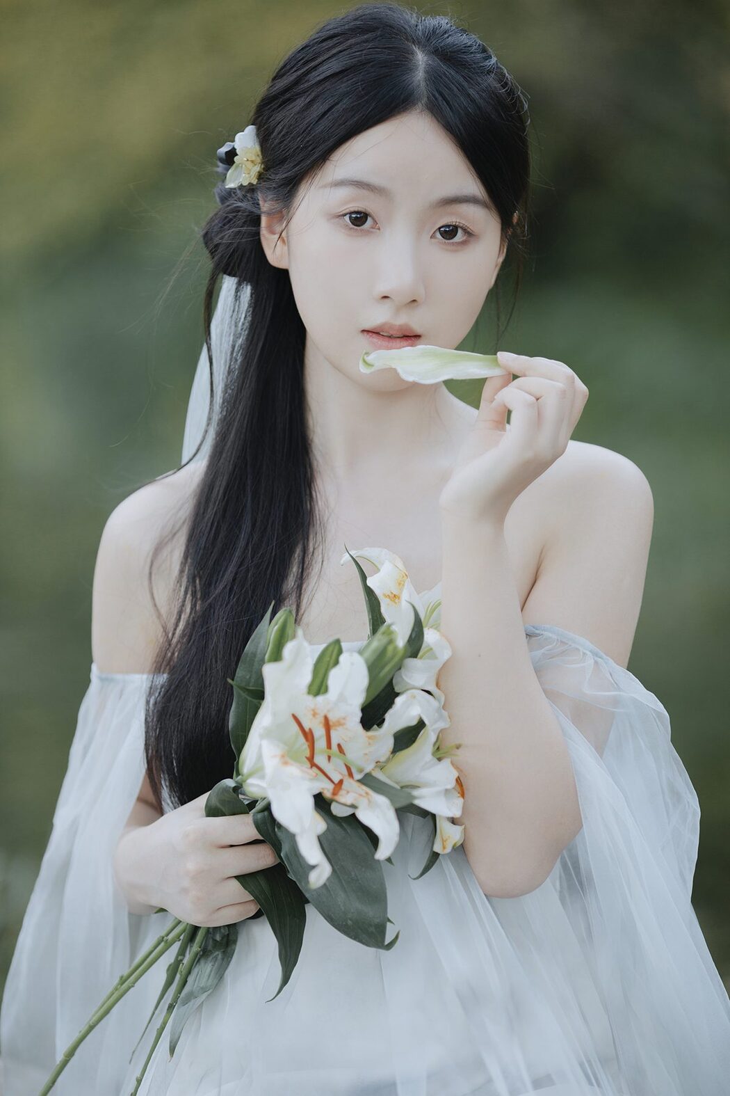 YiTuYu艺图语 Vol.5577 Zhai Xing Xing Gei Ni Ya Cover Photo