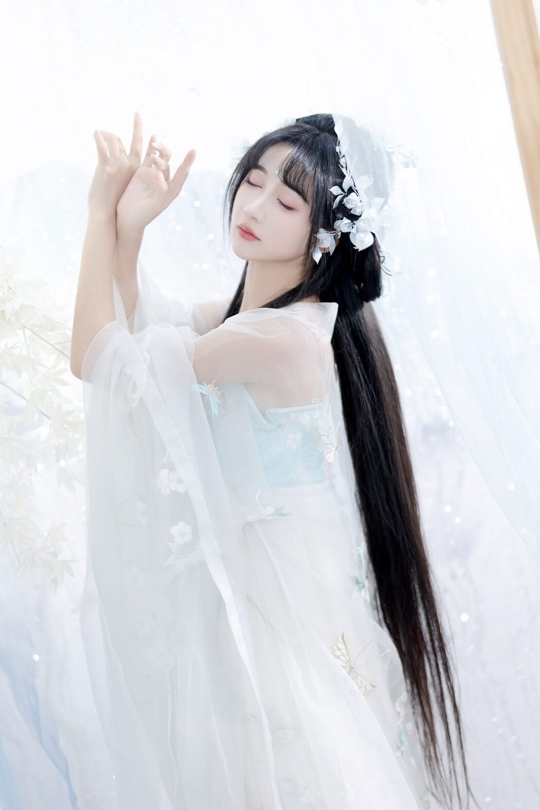 YiTuYu艺图语 Vol.5647 Qi Luo Sheng De Xiao Su Su