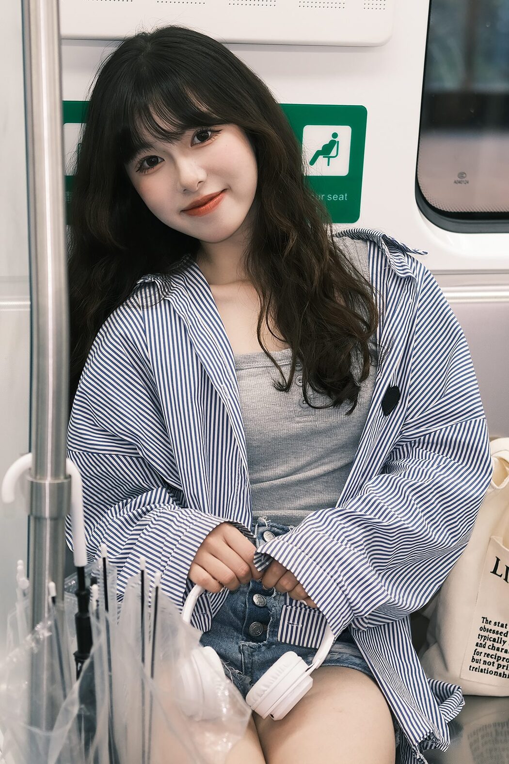 YiTuYu艺图语 Vol.5530 Lin Lin Cover Photo
