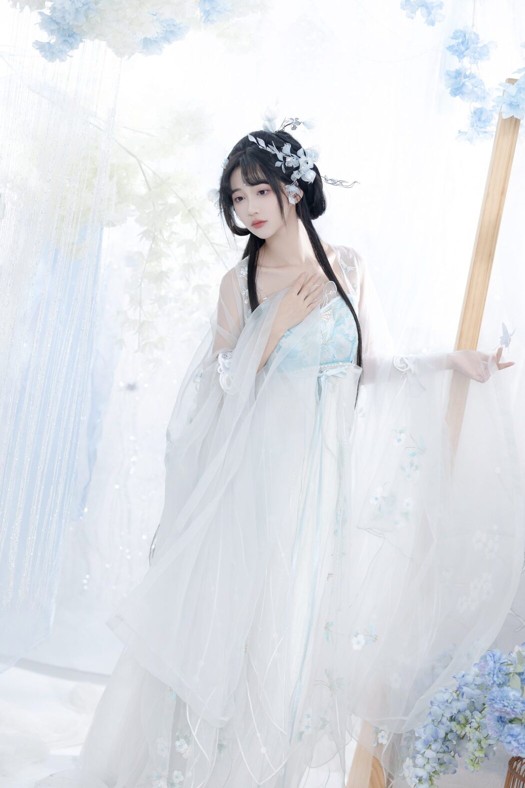YiTuYu艺图语 Vol.5647 Qi Luo Sheng De Xiao Su Su