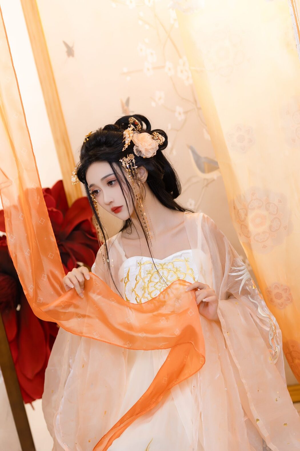 YiTuYu艺图语 Vol.5614 Qi Luo Sheng De Xiao Su Su
