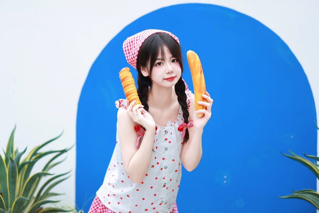 YiTuYu艺图语 Vol.5568 Mu Yan Se Cc