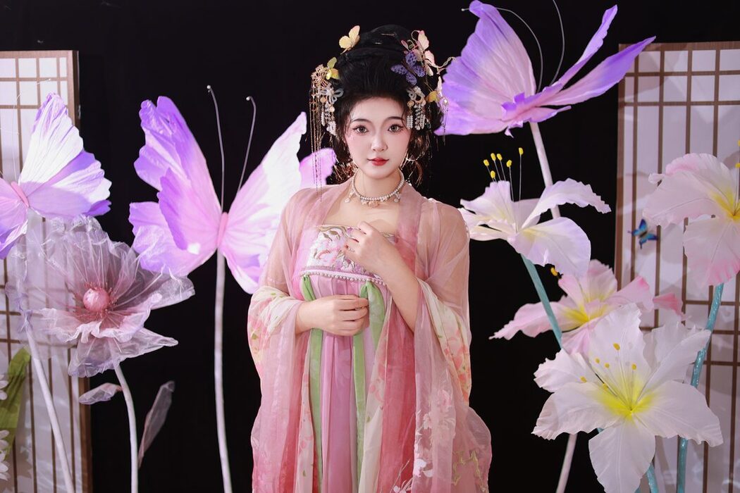 YiTuYu艺图语 Vol.5575 KaiLin Jiang