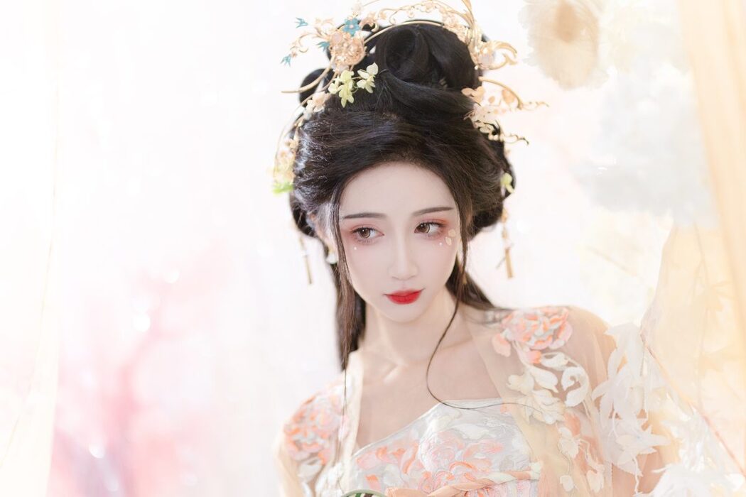 YiTuYu艺图语 Vol.5606 Qi Luo Sheng De Xiao Su Su
