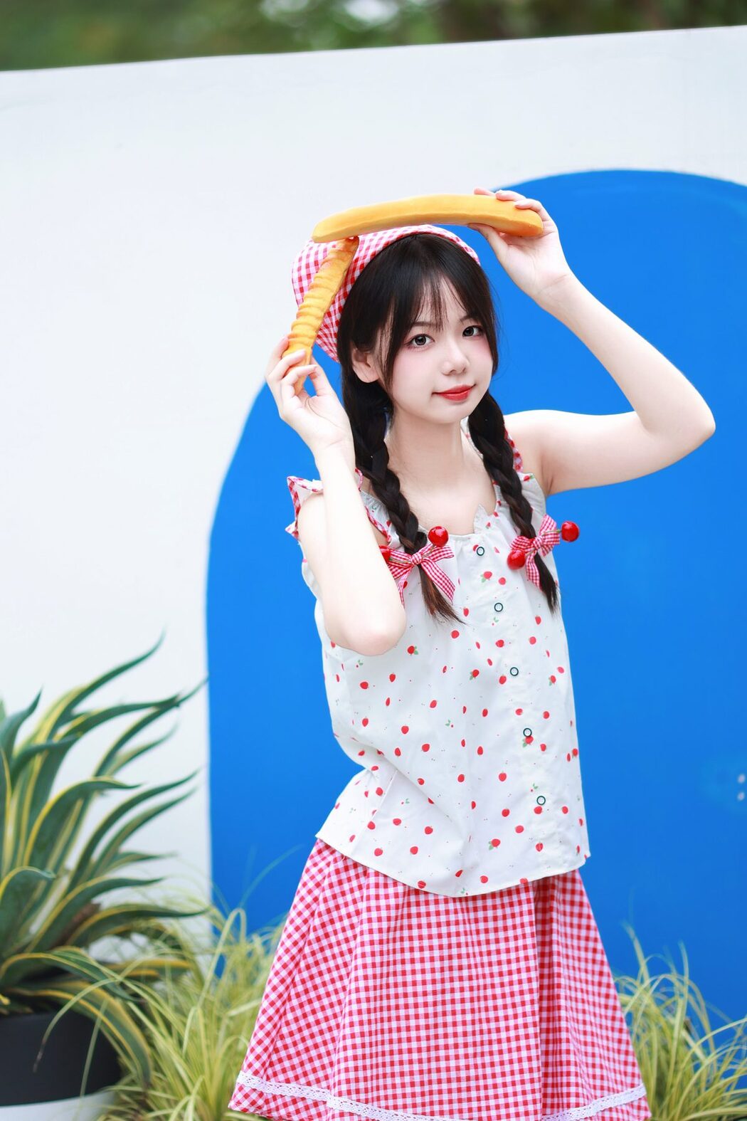 YiTuYu艺图语 Vol.5568 Mu Yan Se Cc