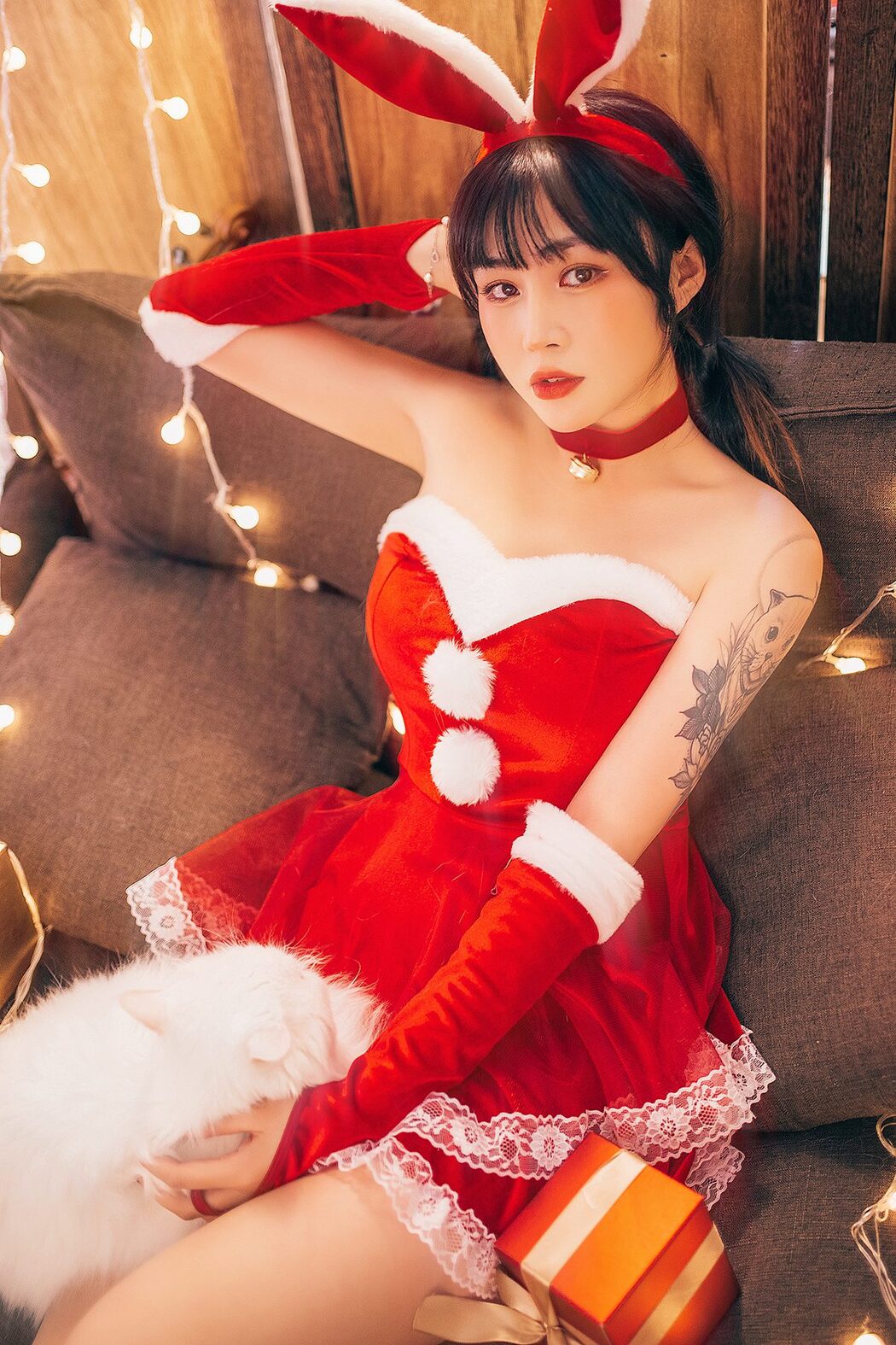 YiTuYu艺图语 Vol.5576 Kure Suo Wei Cover Photo