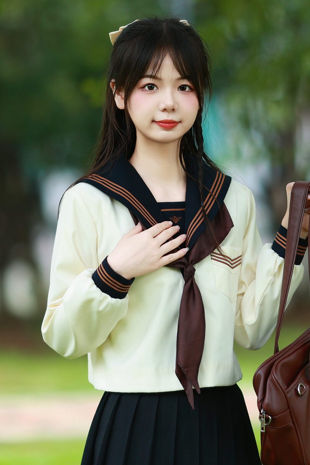 YiTuYu艺图语 Vol.5613 Mu Yan Se Cc Cover Photo