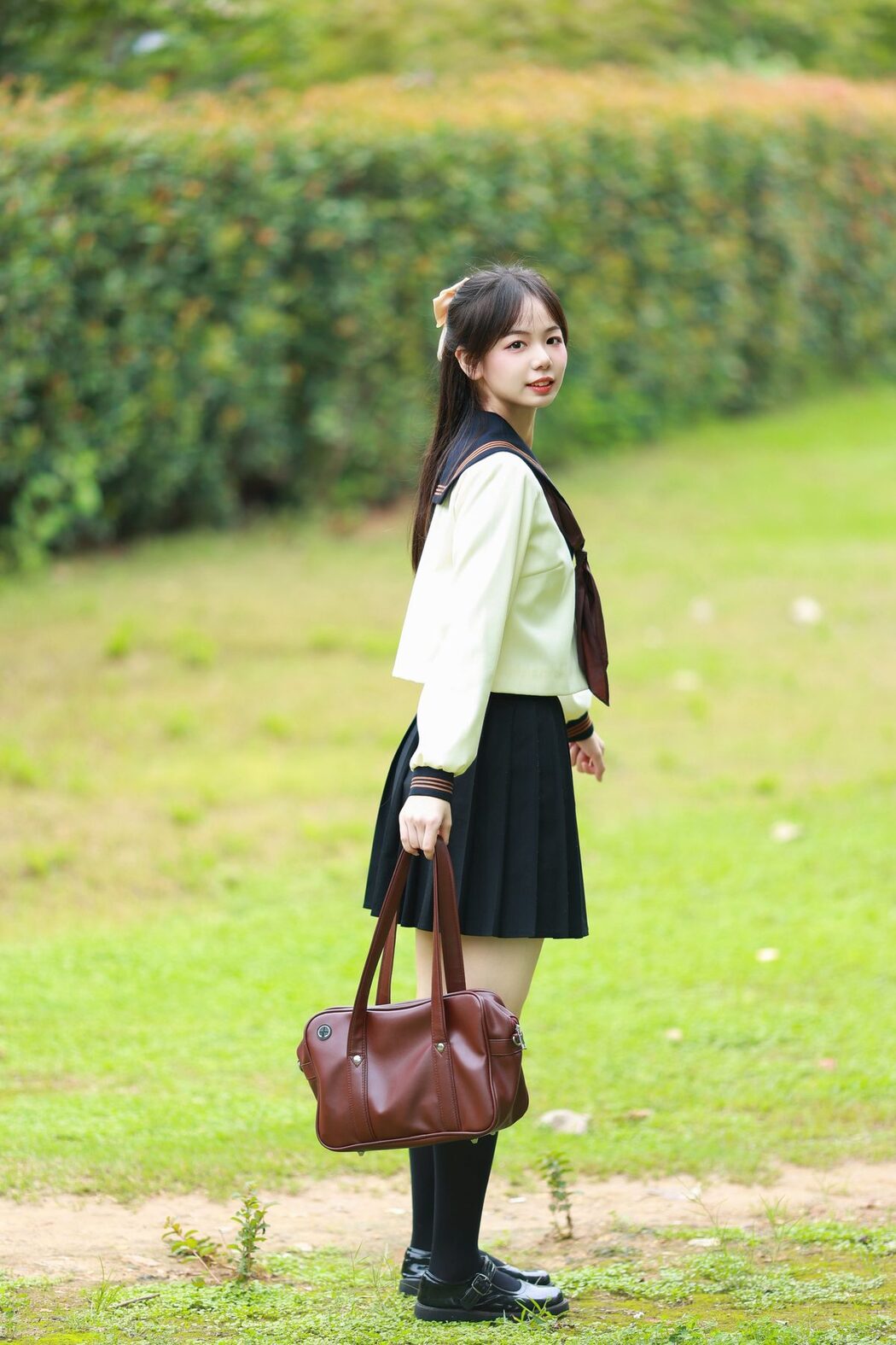 YiTuYu艺图语 Vol.5613 Mu Yan Se Cc
