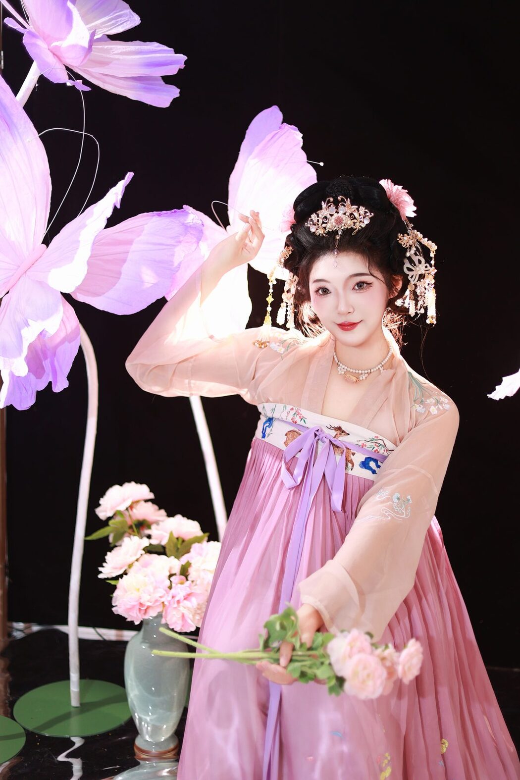 YiTuYu艺图语 Vol.5651 KaiLin Jiang