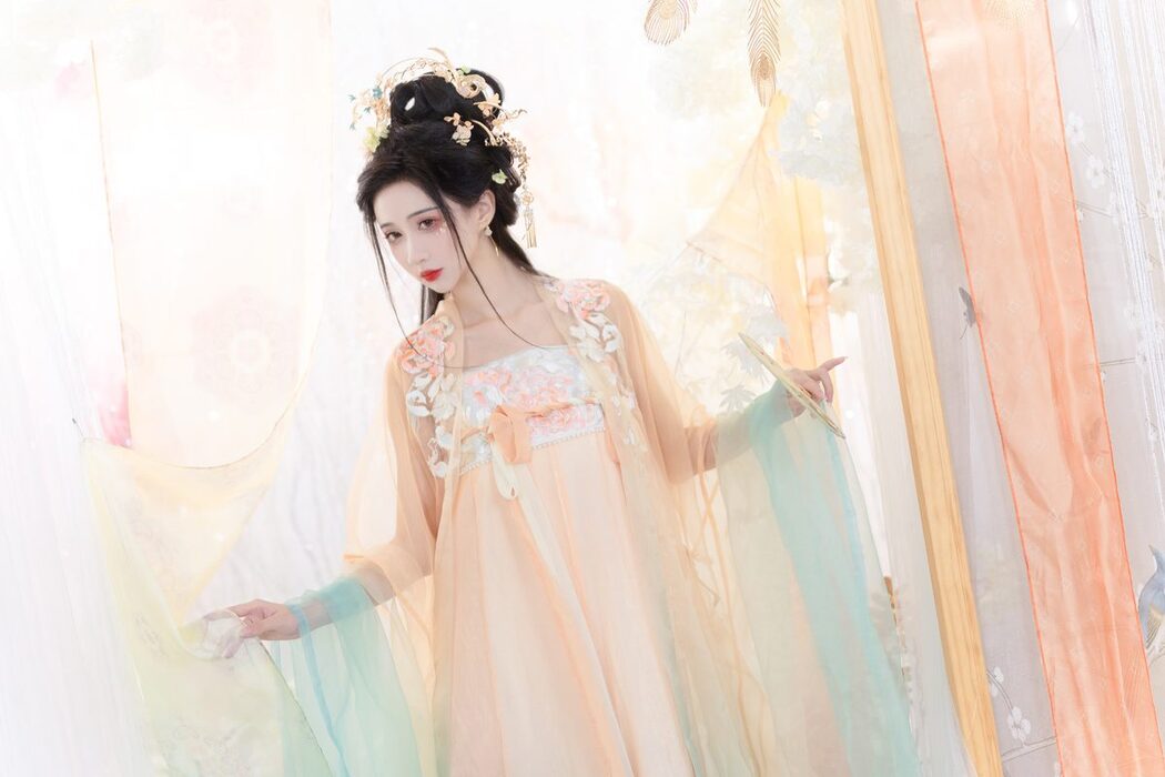 YiTuYu艺图语 Vol.5606 Qi Luo Sheng De Xiao Su Su
