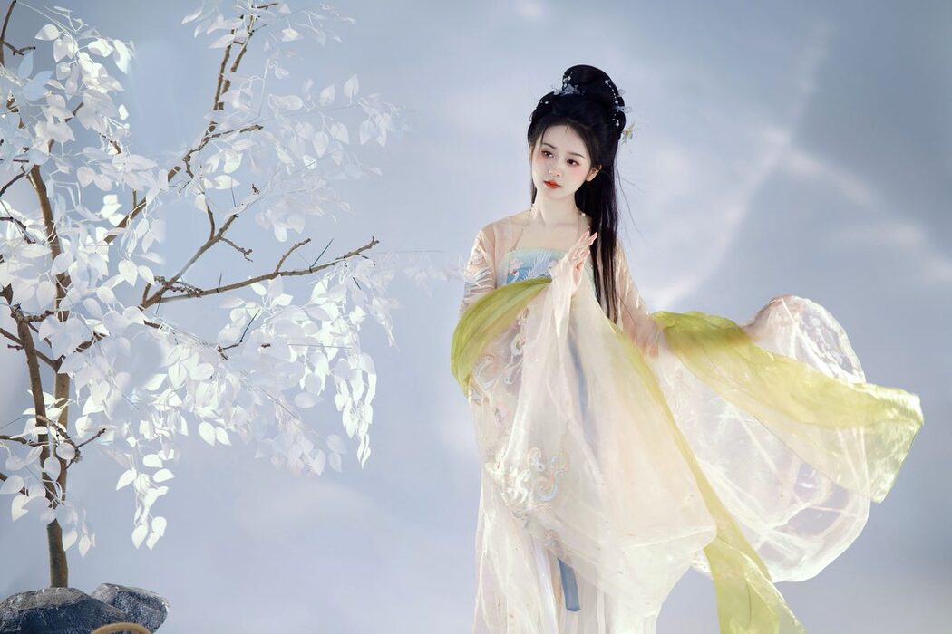 YiTuYu艺图语 Vol.5659 Shu Pian Yoyi