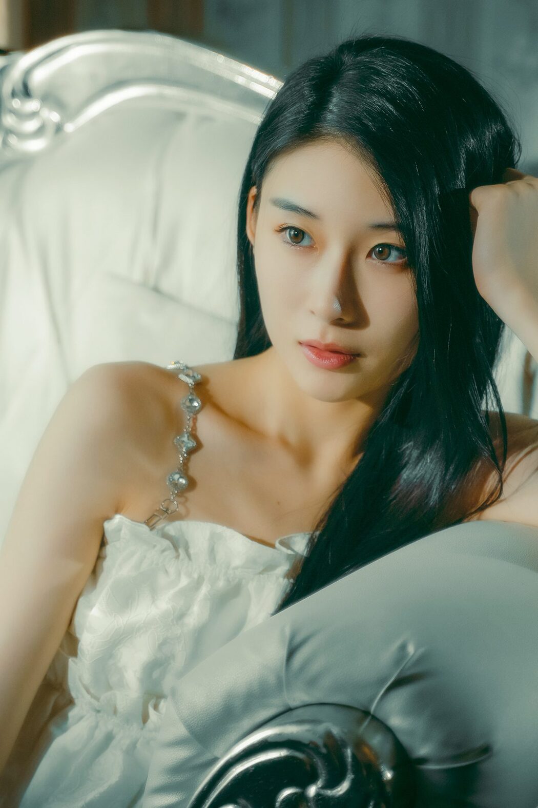 YiTuYu艺图语 Vol.5591 Jia Min Cover Photo