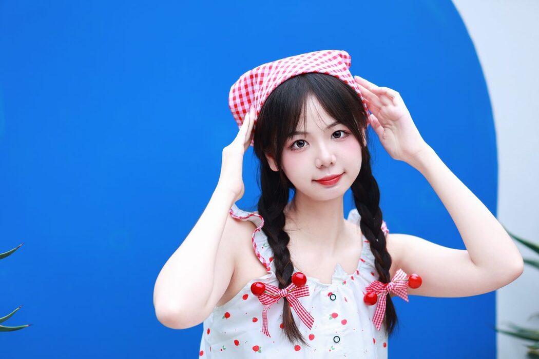 YiTuYu艺图语 Vol.5568 Mu Yan Se Cc