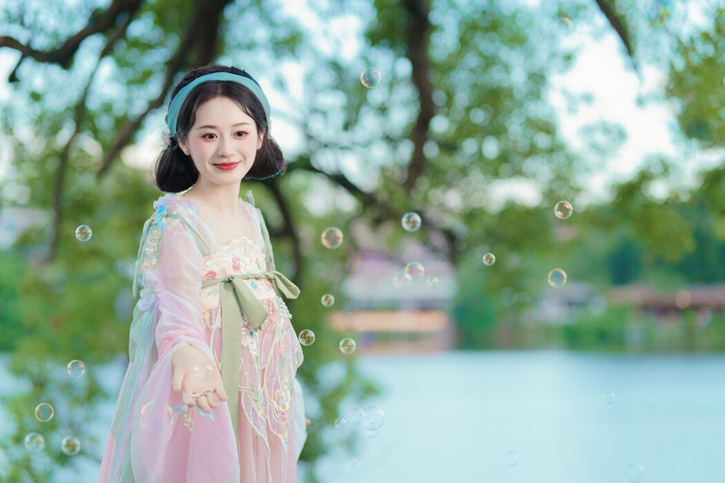 YiTuYu艺图语 Vol.5638 Shu Pian Yoyi