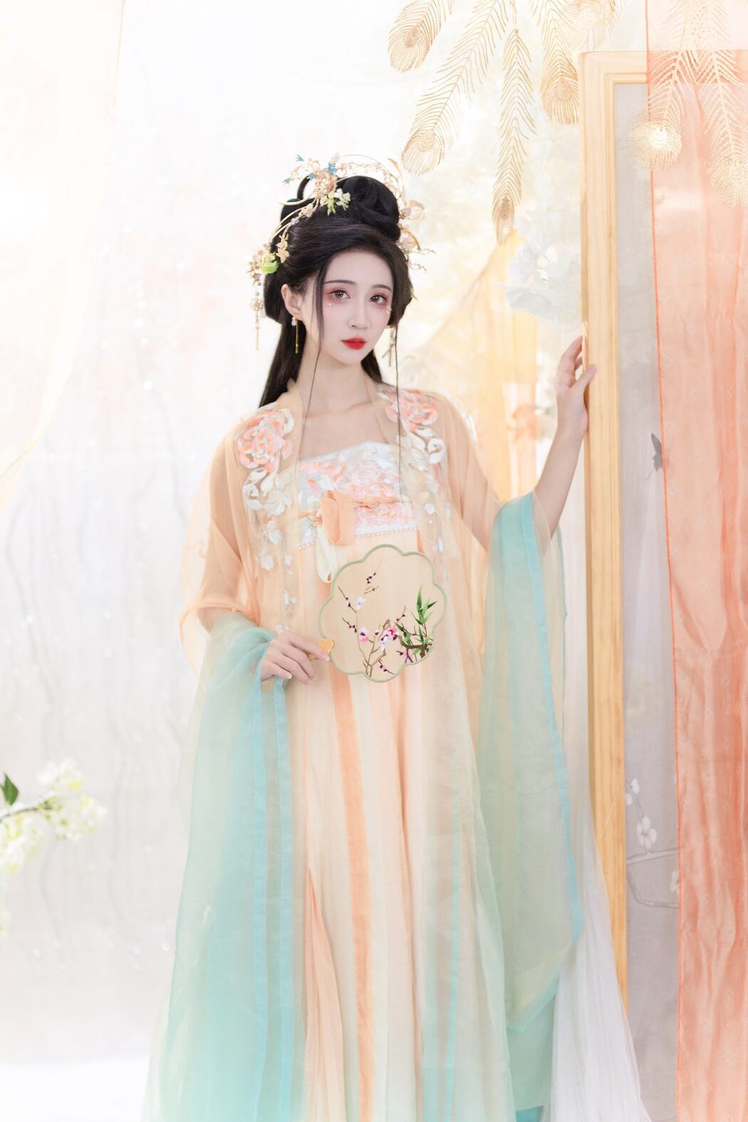 YiTuYu艺图语 Vol.5606 Qi Luo Sheng De Xiao Su Su