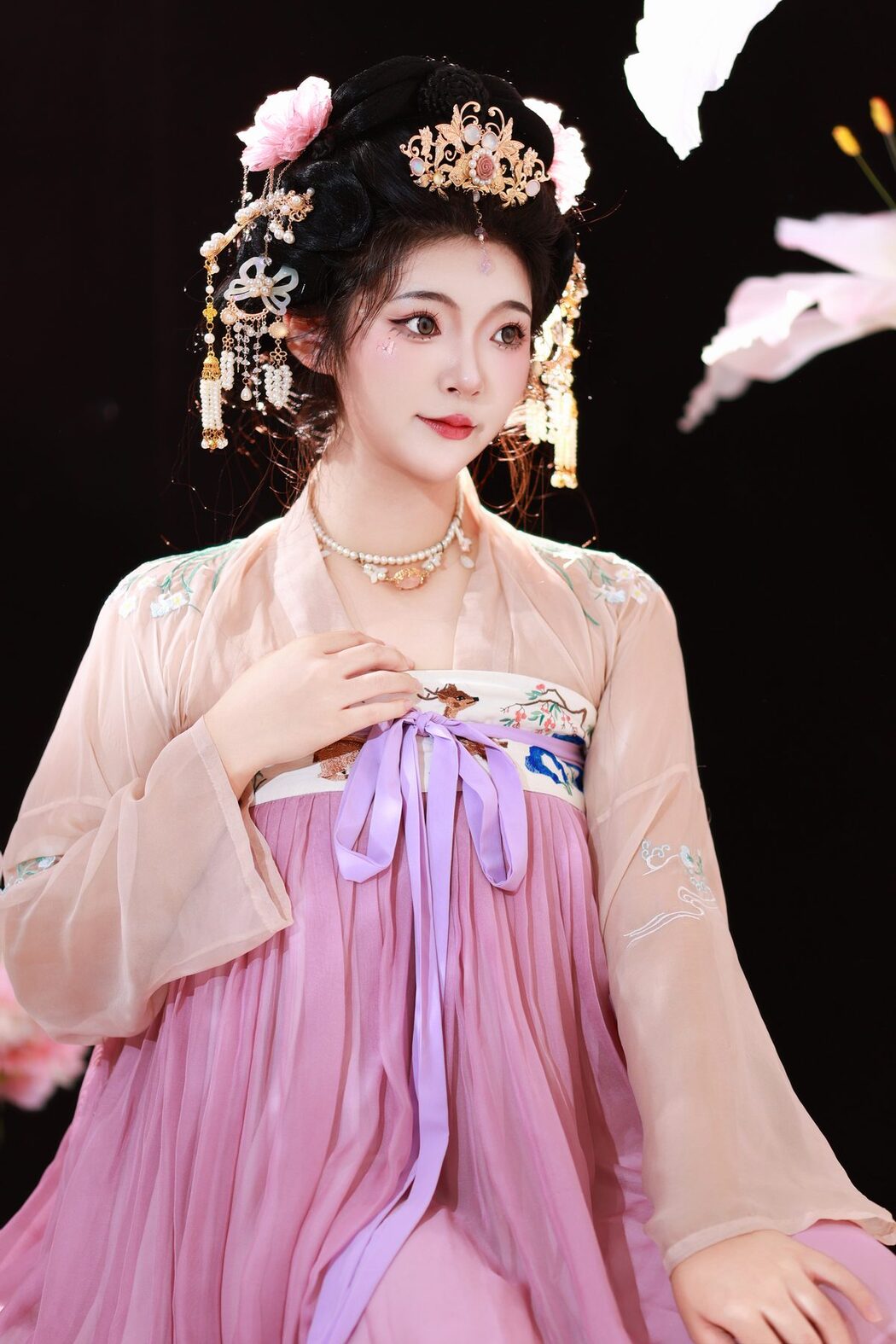 YiTuYu艺图语 Vol.5651 KaiLin Jiang