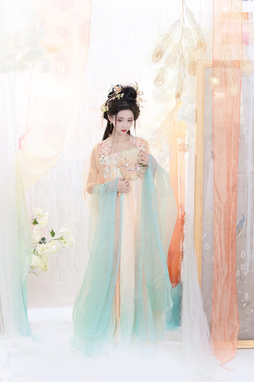 YiTuYu艺图语 Vol.5606 Qi Luo Sheng De Xiao Su Su