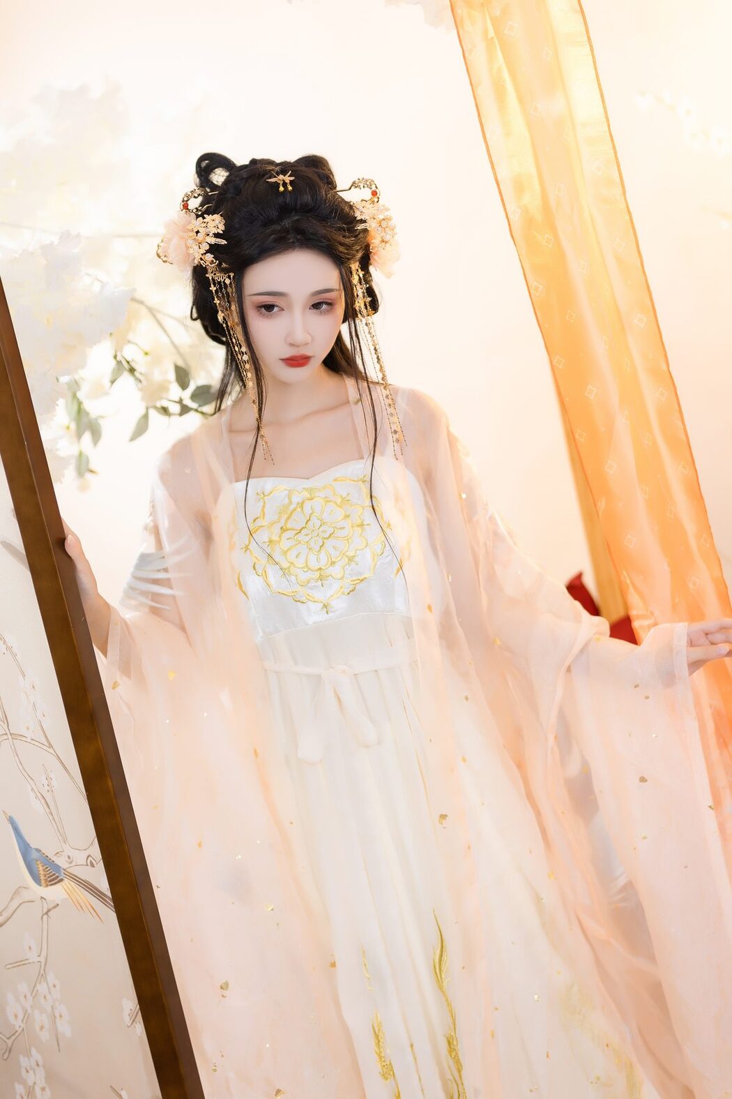 YiTuYu艺图语 Vol.5614 Qi Luo Sheng De Xiao Su Su