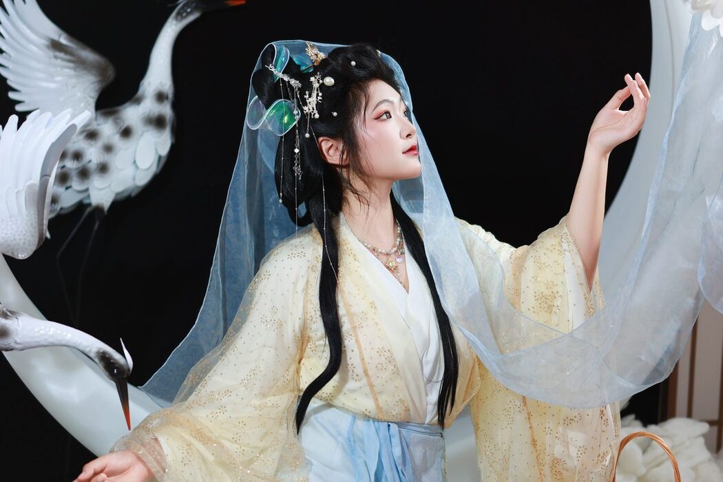 YiTuYu艺图语 Vol.5518 KaiLin Jiang