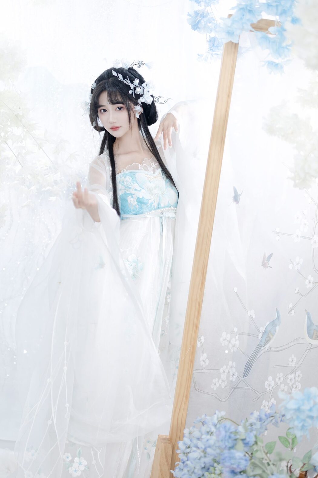 YiTuYu艺图语 Vol.5647 Qi Luo Sheng De Xiao Su Su