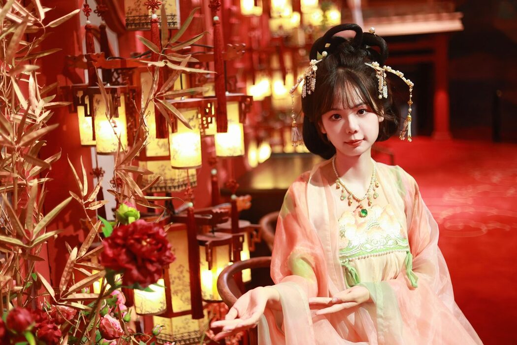 YiTuYu艺图语 Vol.5489 Mu Yan Se Cc