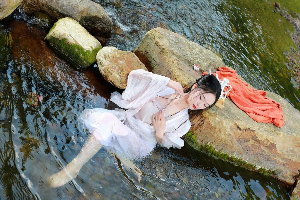 YiTuYu艺图语 Vol.5504 Chang Nian W