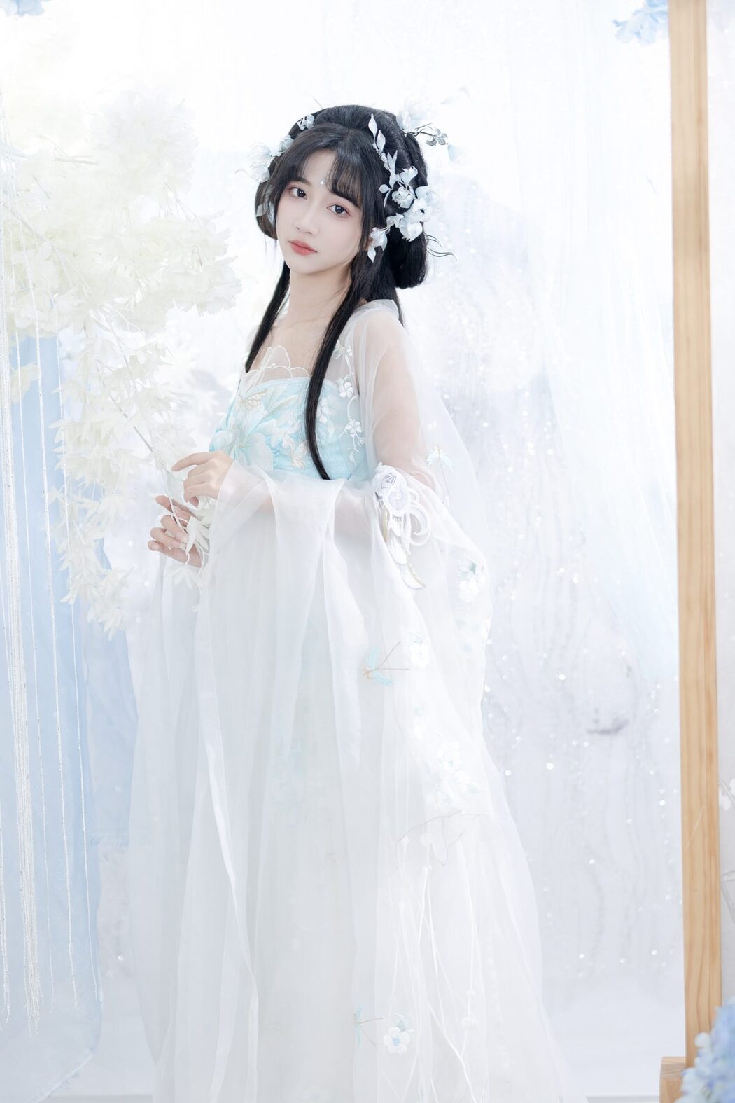 YiTuYu艺图语 Vol.5647 Qi Luo Sheng De Xiao Su Su
