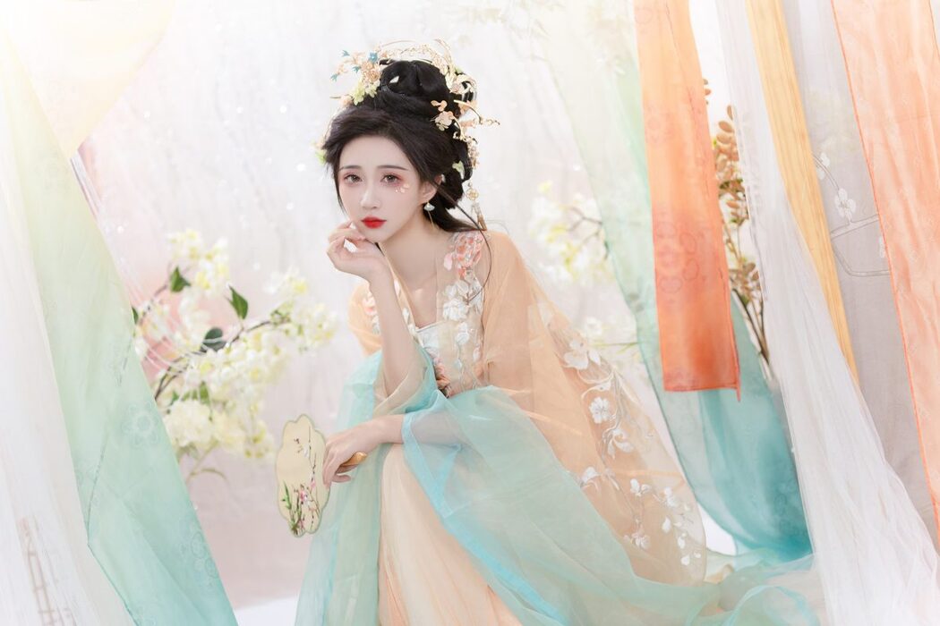 YiTuYu艺图语 Vol.5606 Qi Luo Sheng De Xiao Su Su