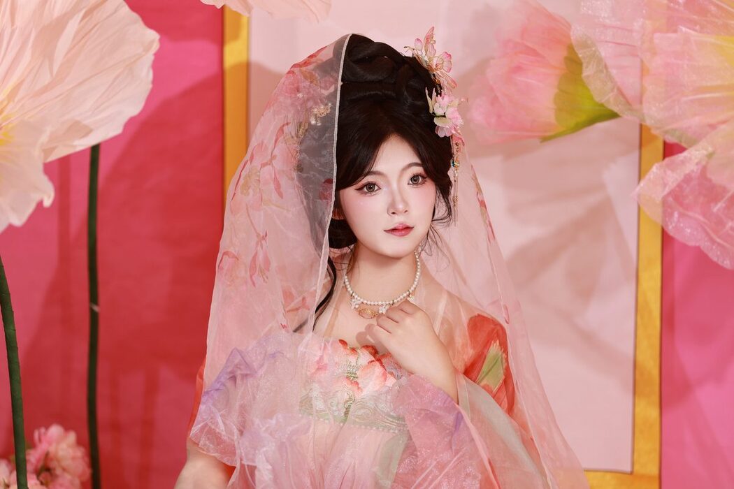 YiTuYu艺图语 Vol.5547 KaiLin Jiang