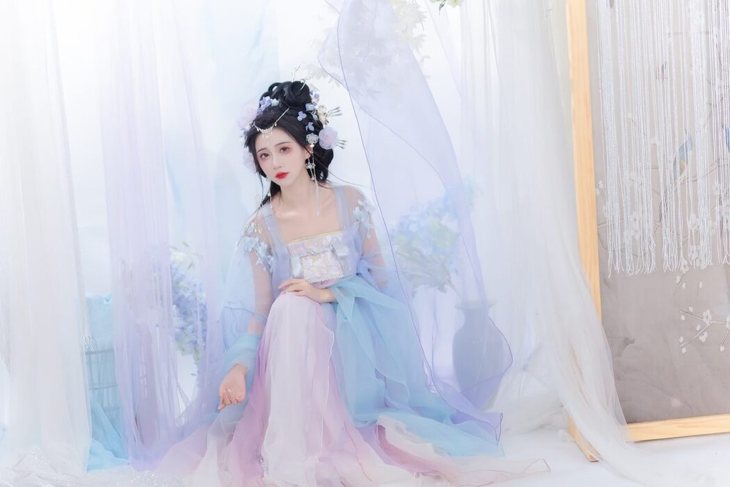 YiTuYu艺图语 Vol.5599 Qi Luo Sheng De Xiao Su Su