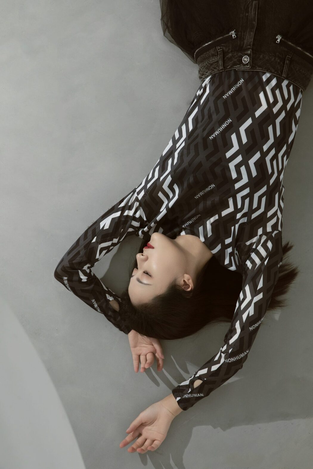 YiTuYu艺图语 Vol.5517 Zhou Xu Xu