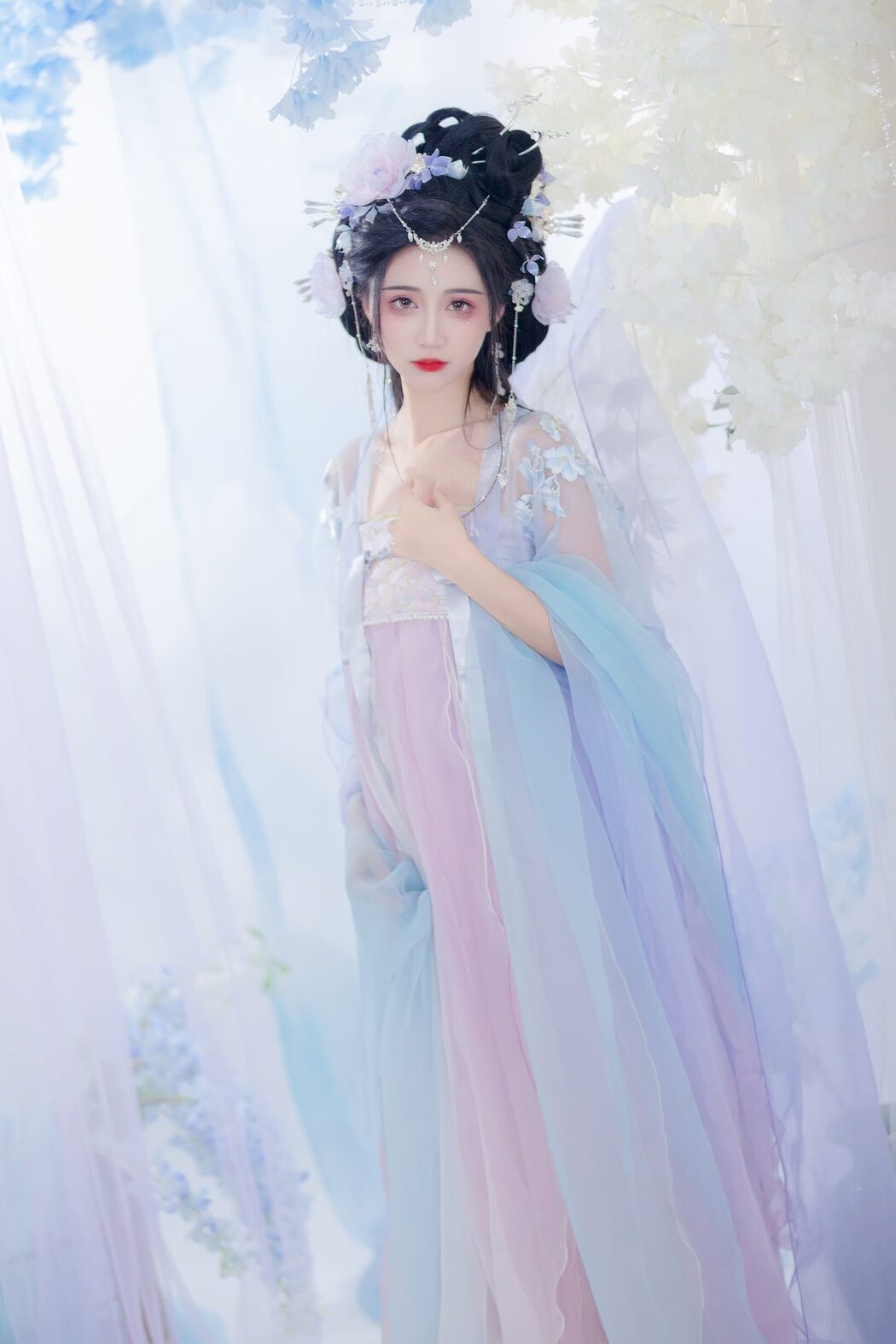 YiTuYu艺图语 Vol.5599 Qi Luo Sheng De Xiao Su Su