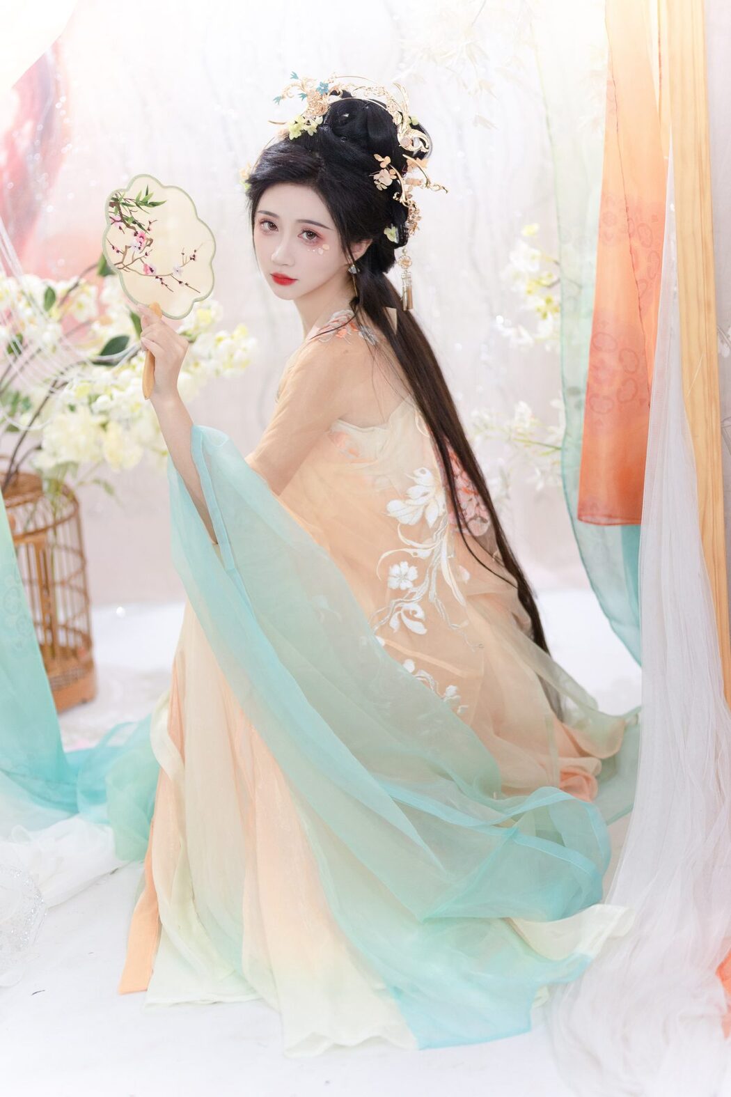 YiTuYu艺图语 Vol.5606 Qi Luo Sheng De Xiao Su Su