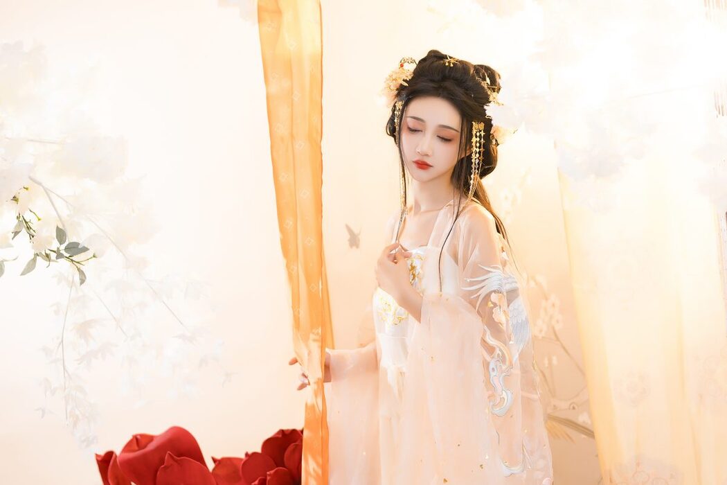 YiTuYu艺图语 Vol.5614 Qi Luo Sheng De Xiao Su Su
