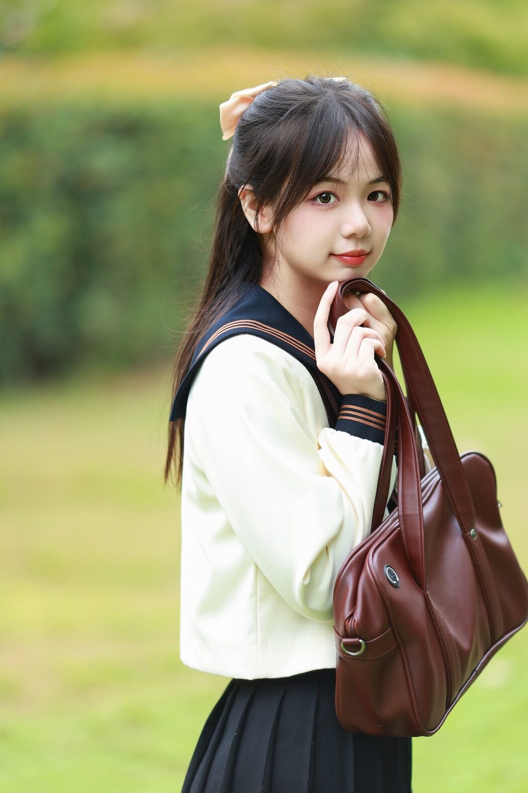 YiTuYu艺图语 Vol.5613 Mu Yan Se Cc