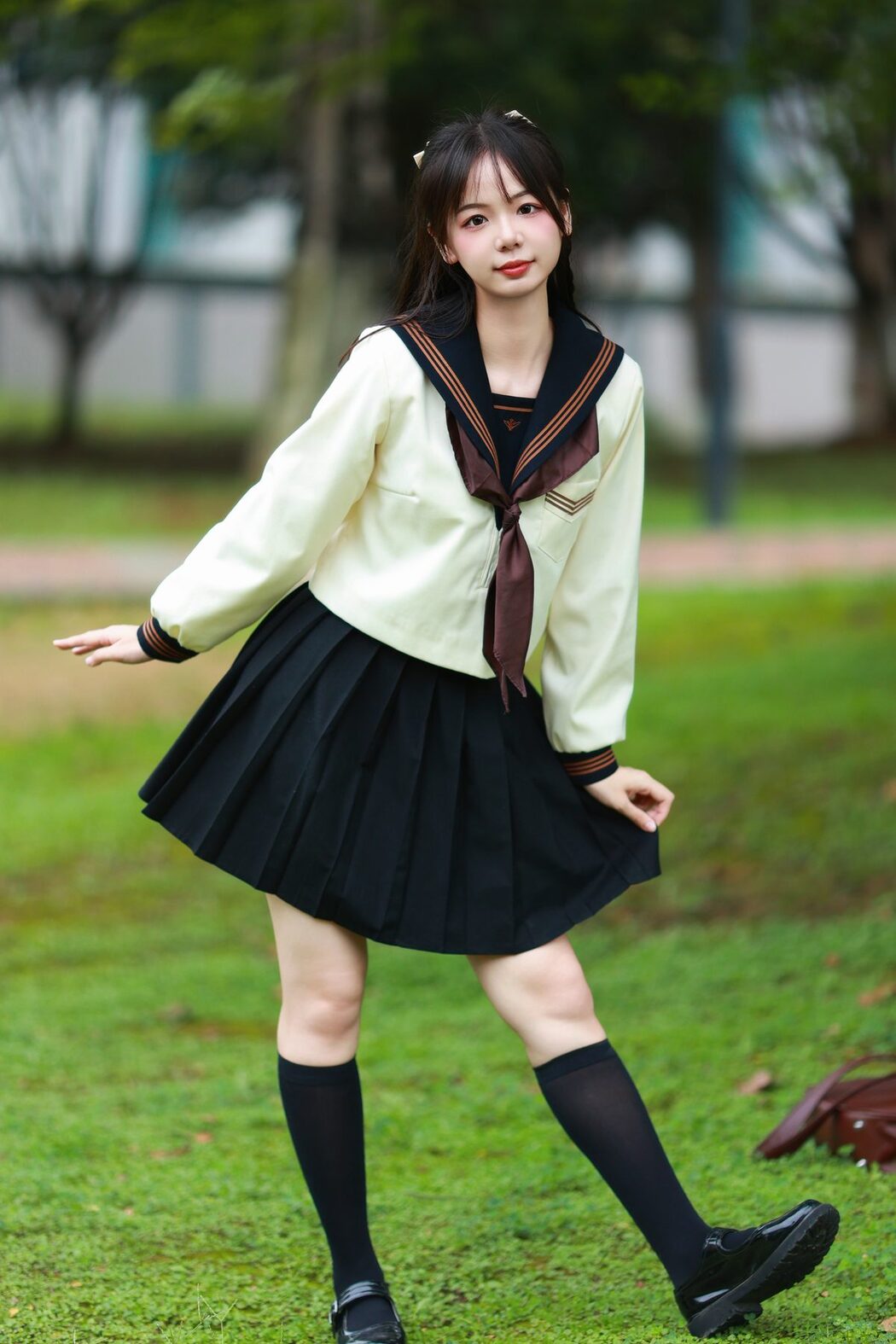 YiTuYu艺图语 Vol.5613 Mu Yan Se Cc