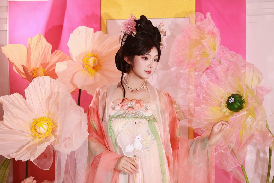 YiTuYu艺图语 Vol.5547 KaiLin Jiang