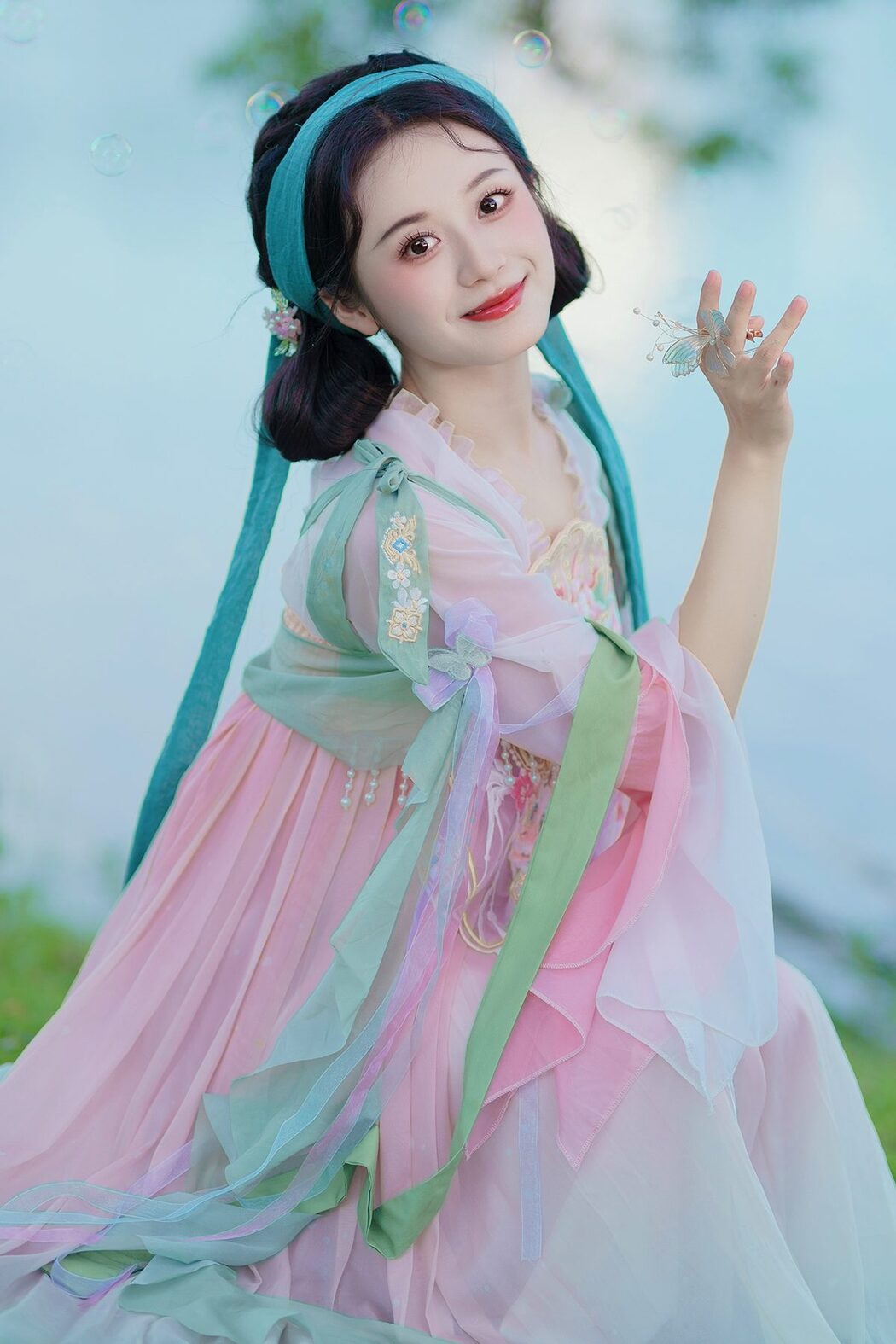 YiTuYu艺图语 Vol.5638 Shu Pian Yoyi Cover Photo