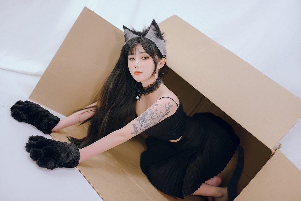 YiTuYu艺图语 Vol.5666 Kure Suo Wei