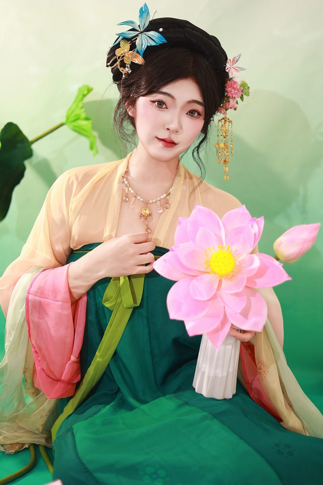 YiTuYu艺图语 Vol.5678 KaiLin Jiang Cover Photo