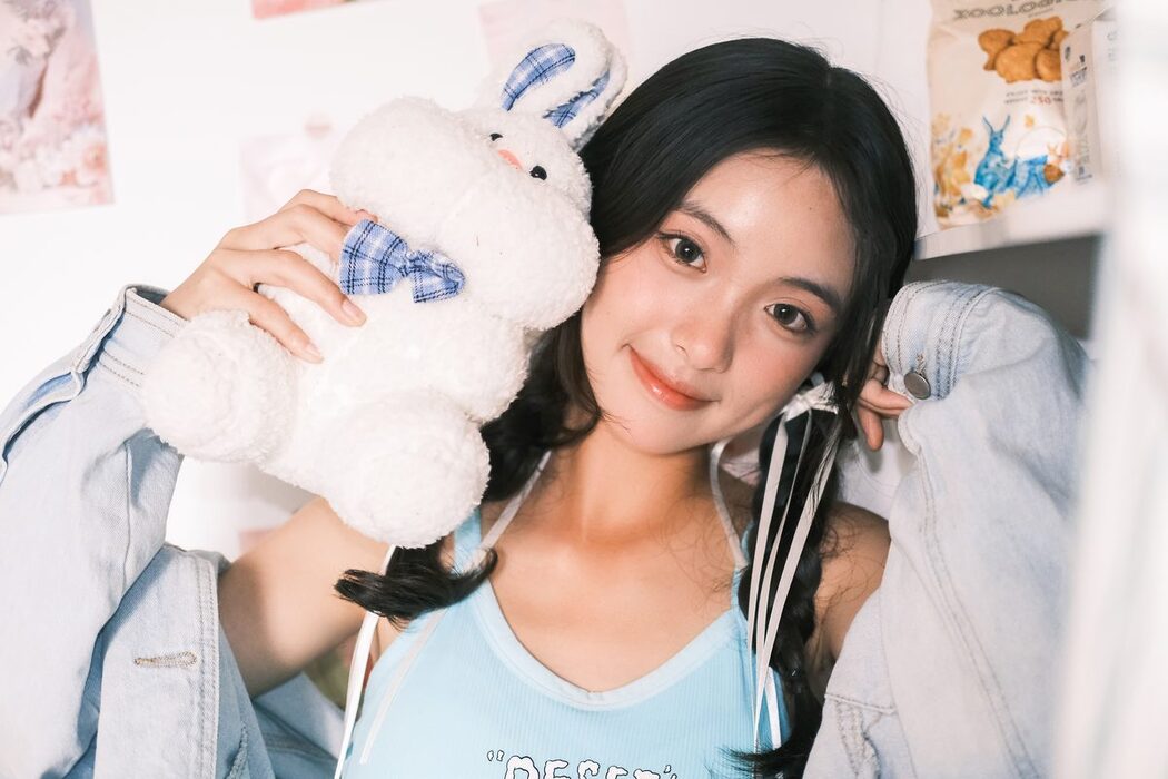YiTuYu艺图语 Vol.5677 Xi Xi