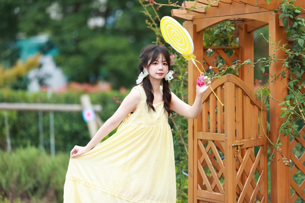 YiTuYu艺图语 Vol.5689 Mu Yan Se Cc