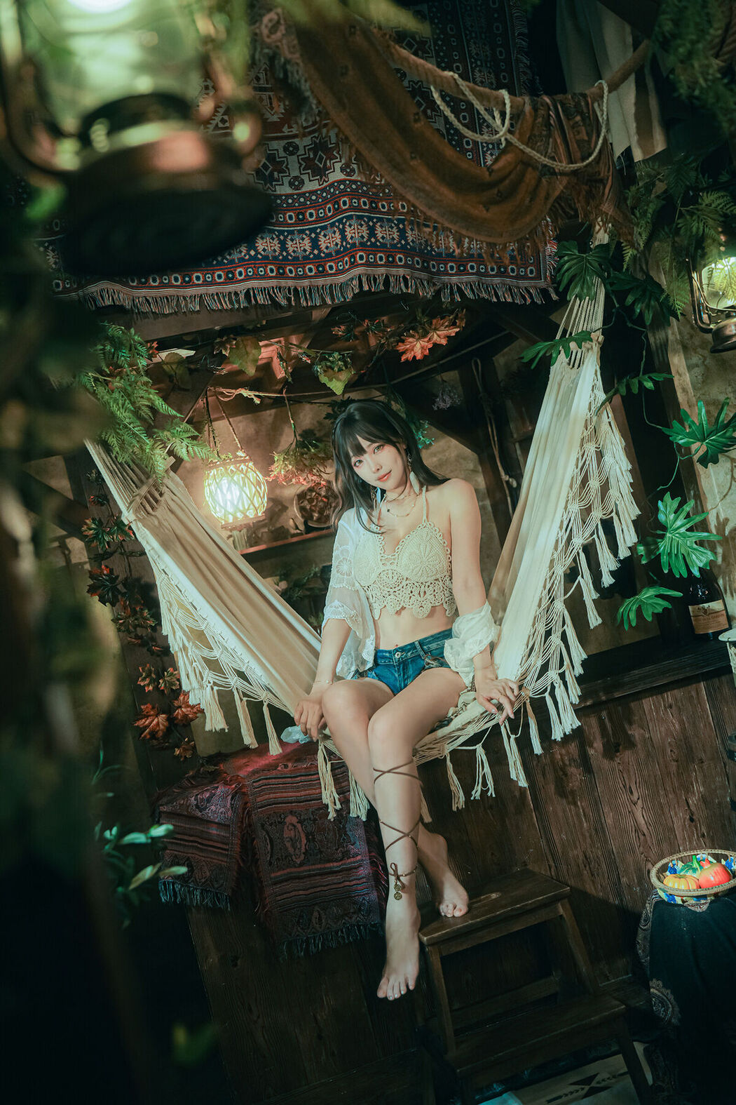 Coser@Ely_eee ElyEE子 – Secret Treehouse Escape (32P – 5V)