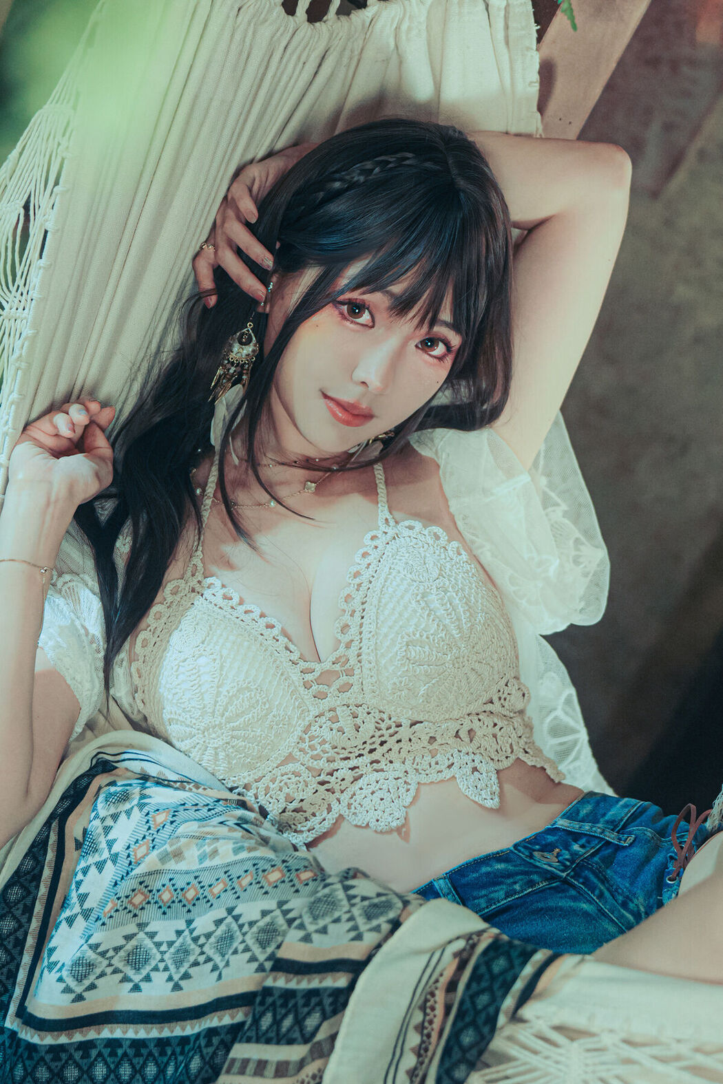 Coser@Ely_eee ElyEE子 – Secret Treehouse Escape (32P – 5V)