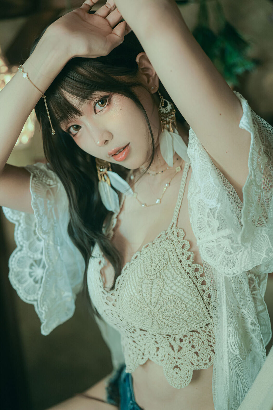 Coser@Ely_eee ElyEE子 – Secret Treehouse Escape (32P – 5V)