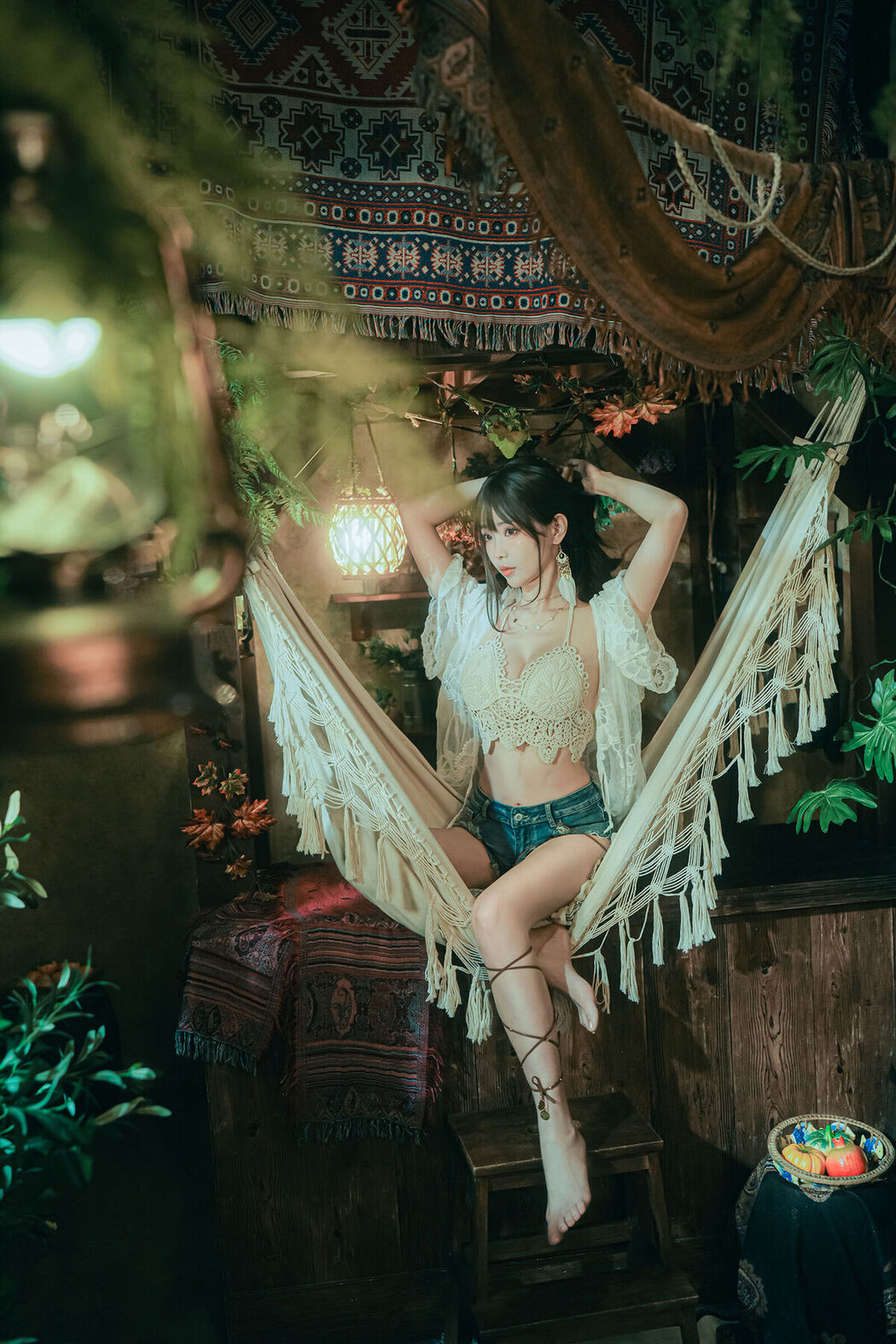 Coser@Ely_eee ElyEE子 – Secret Treehouse Escape (32P – 5V)