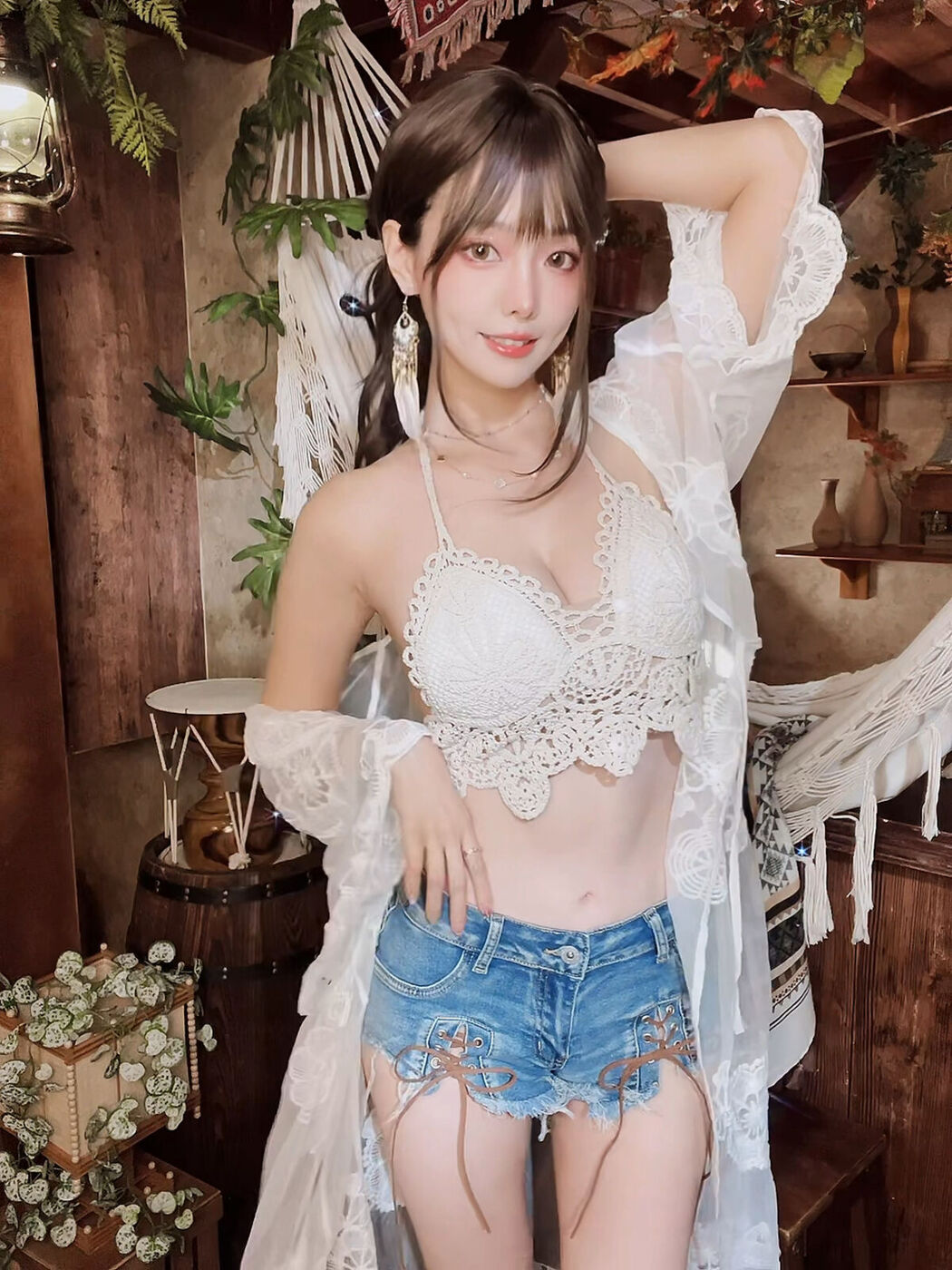 Coser@Ely_eee ElyEE子 – Secret Treehouse Escape (32P – 5V)