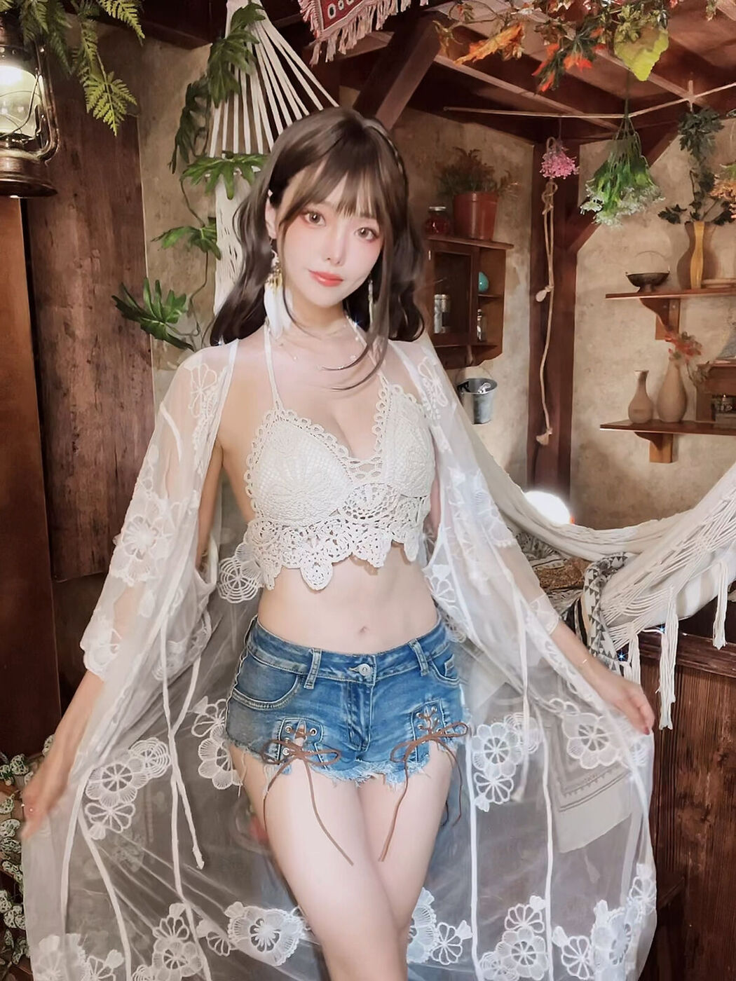 Coser@Ely_eee ElyEE子 – Secret Treehouse Escape (32P – 5V)