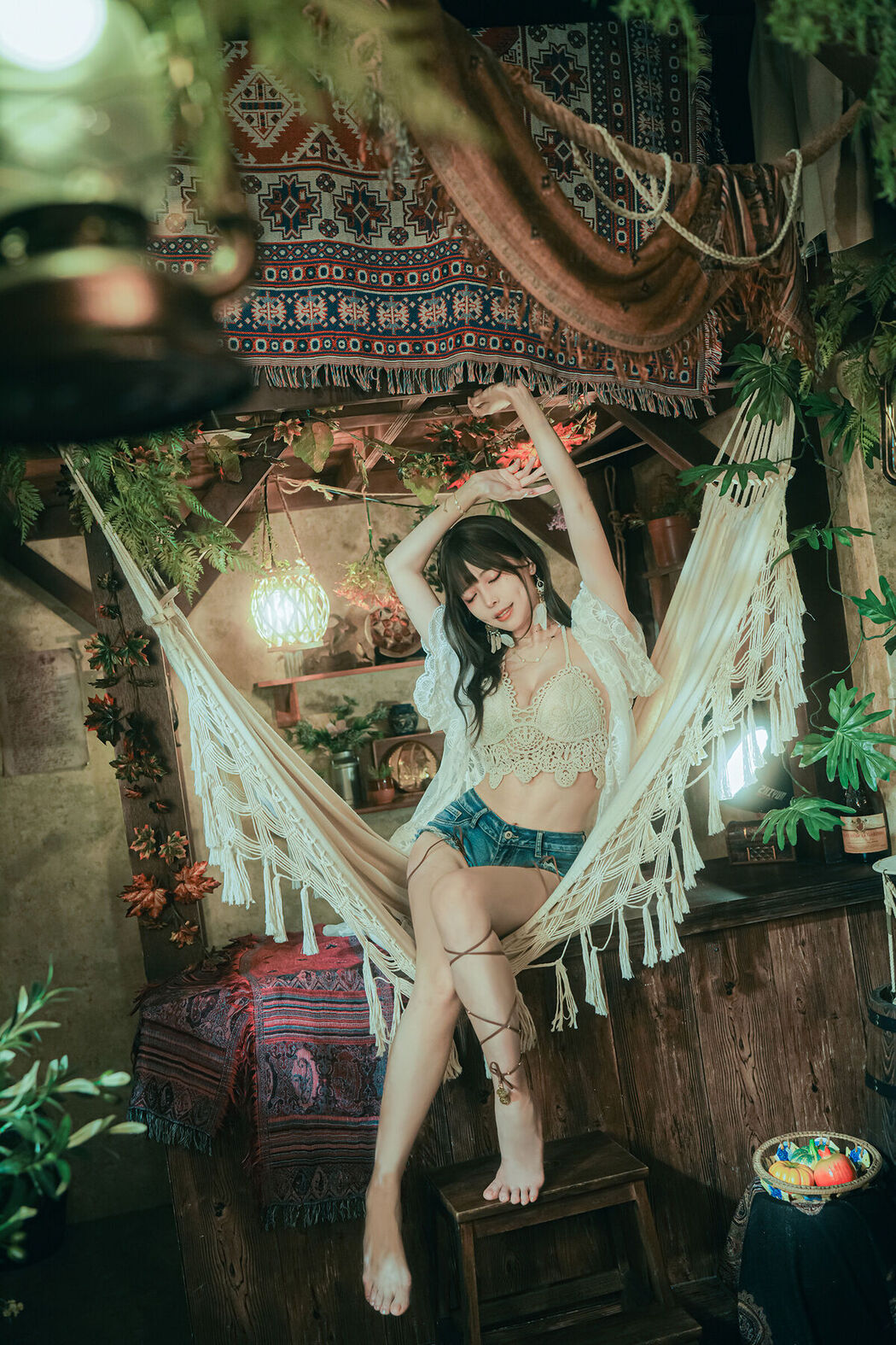 Coser@Ely_eee ElyEE子 – Secret Treehouse Escape (32P – 5V)